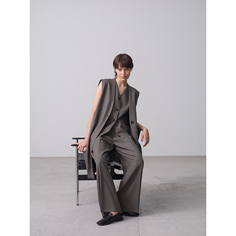 ebure/エブール｜「エブール」の新作ジレで秋コーデへスイッチ！｜エル