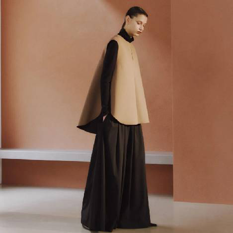 【LE PHIL】ライトボンディングノースリーブジレブラウス ライトボンディングノースリーブジレブラウス | LE PHIL（ル フィル