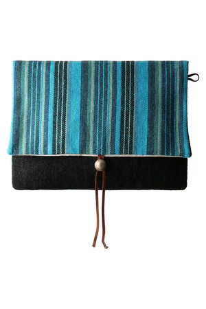  SALE 【70%OFF】 Kai Lani カイラニ Vintage cloth cluch ブルーマルチ 