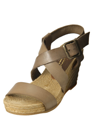  martinique マルティニーク 【gaimo espadrille】ベルテッドサンダル ベージュ 