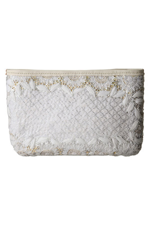  [AMERICAN RAG CIE アメリカンラグ シー] 【FATIMA MOROCCO】フラワー刺繍ビッグクラッチ ホワイト×シルバー 