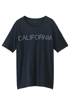  AMERICAN RAG CIE アメリカンラグ シー メンズ（MENS）シルク100%Tシャツ「CARIFORNIA」 ネイビー 
