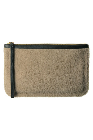  SALE 【50%OFF】 PIERRE HARDY ピエール アルディ ムートンクラッチバッグ オフホワイト 