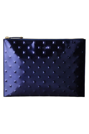  SALE 【70%OFF】 ela エラ ピラミッドスタッズ メタリッククラッチバッグ ブルー 