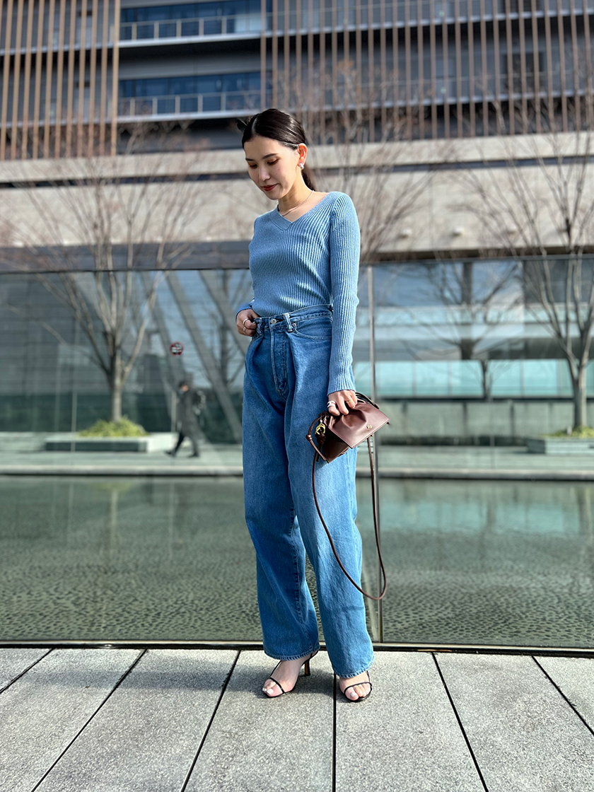 ELLE SHOP】どんな季節でもデニムが正解！ 大人のデニム着こなし