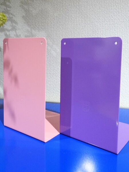 飾りたい本や写真集に合わせて、カラーを選んでみては？