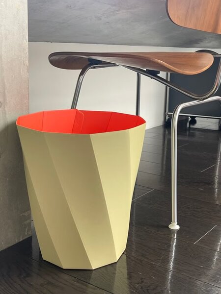 ワークスペースに遊び心のあるカラーをプラス