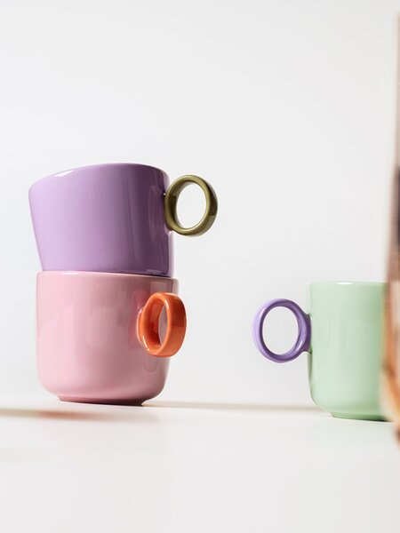 「イッタラ」の”プレイ マグ”