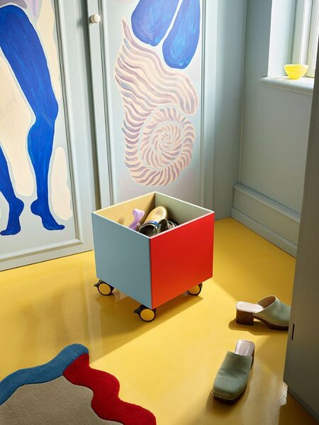 ポップで洗練された「Montana Furniture／モンタナファニチャー」