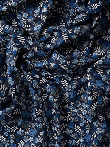 英国伝統「リバティ」の軽やかで品のある存在感