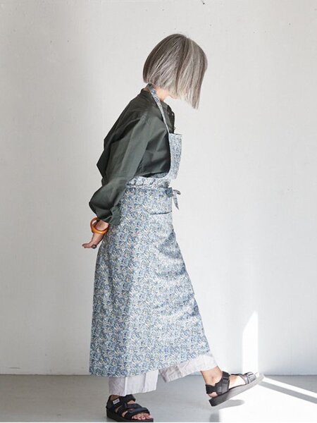 一日中着ていたい「スクエアエプロン」