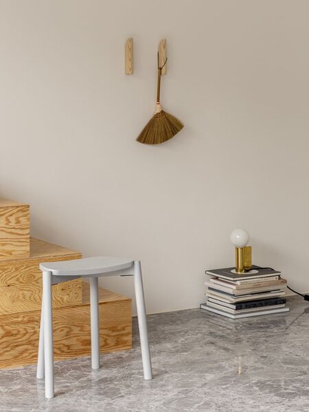 スタッキングできる機能美「ターズ スツール」