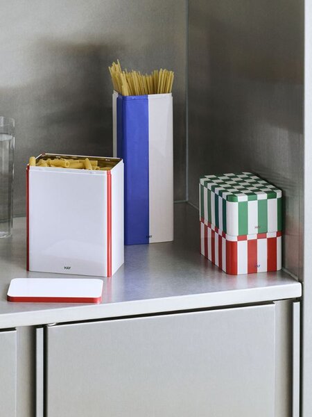 置くだけで楽しい「ヘイ」の収納缶