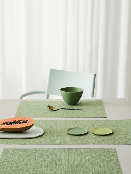 カラーで楽しむ「チルウィッチ」のカラーマット＆ランナー