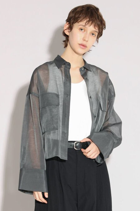【Monotone】重く見せない「都会派モノトーン」