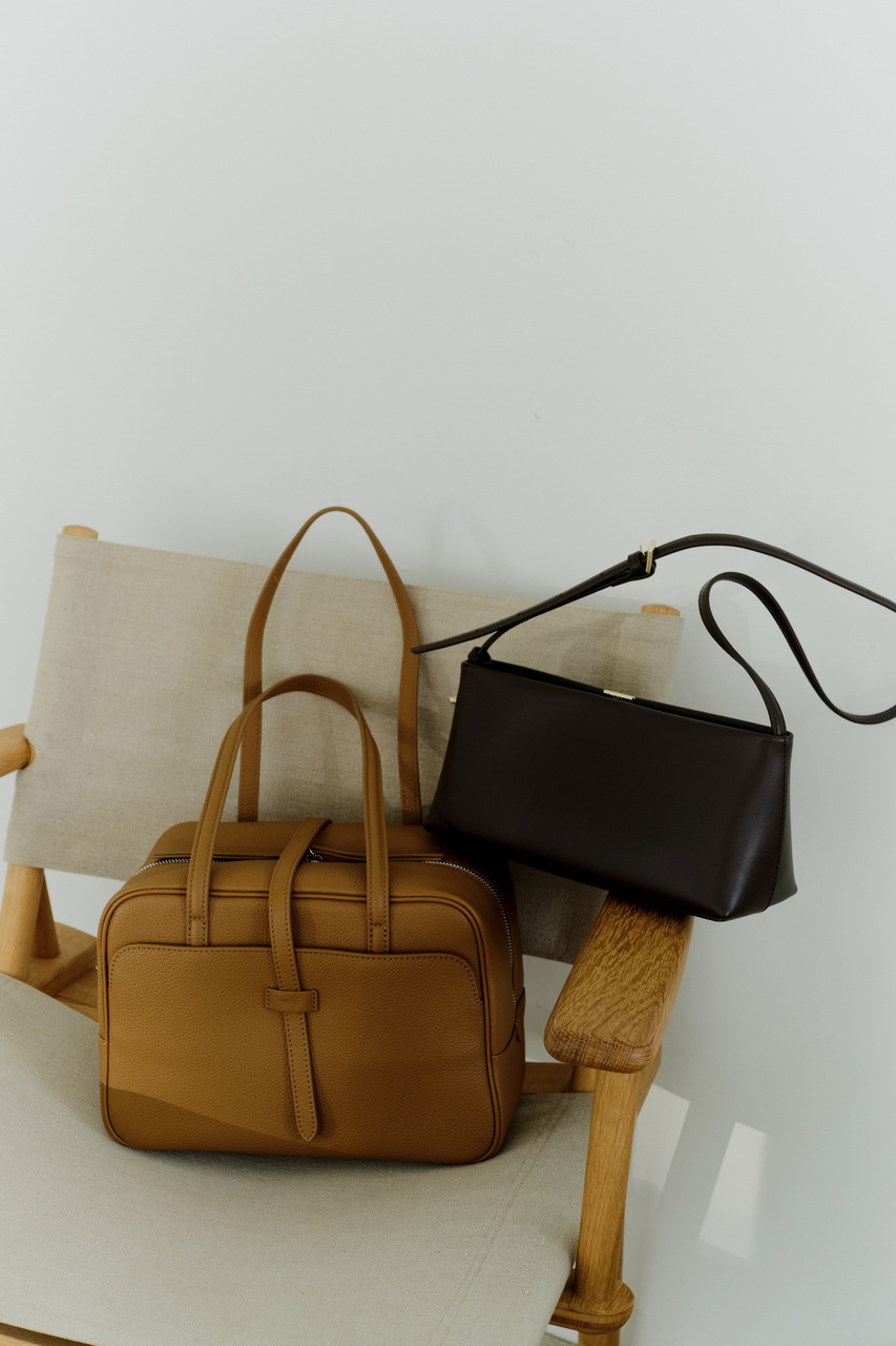 ELLE SHOP】【エディターズ・エッセンシャル】ベーシックとトレンドが