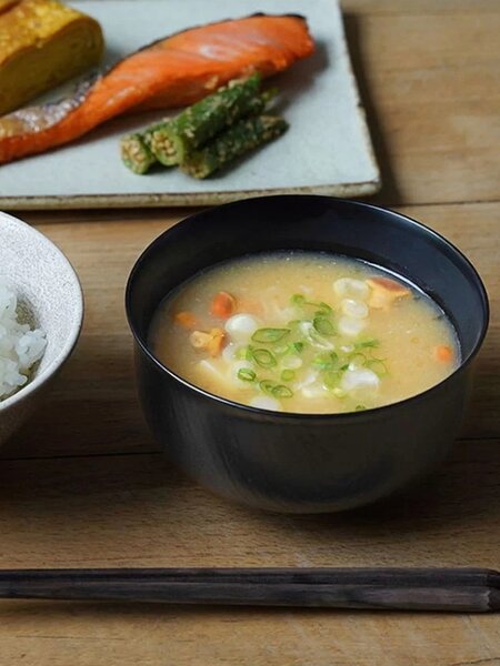 本物から伝わるぬくもり、漆のお椀