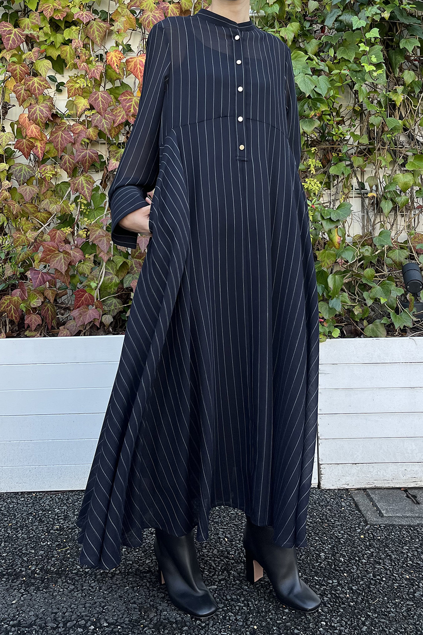 ELLE SHOP】冬ワンピースの着こなしをプレス・中田さんにASK！｜エル