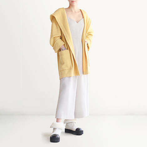 DAISY LIN/デイジーリン｜洗えるカラーニットで華やぐ、クリーンな冬