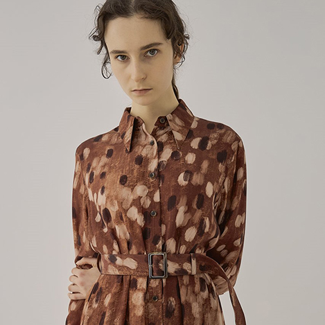 AKIRANAKA/アキラナカ｜いち早く秋を身に纏うなら「アキラナカ