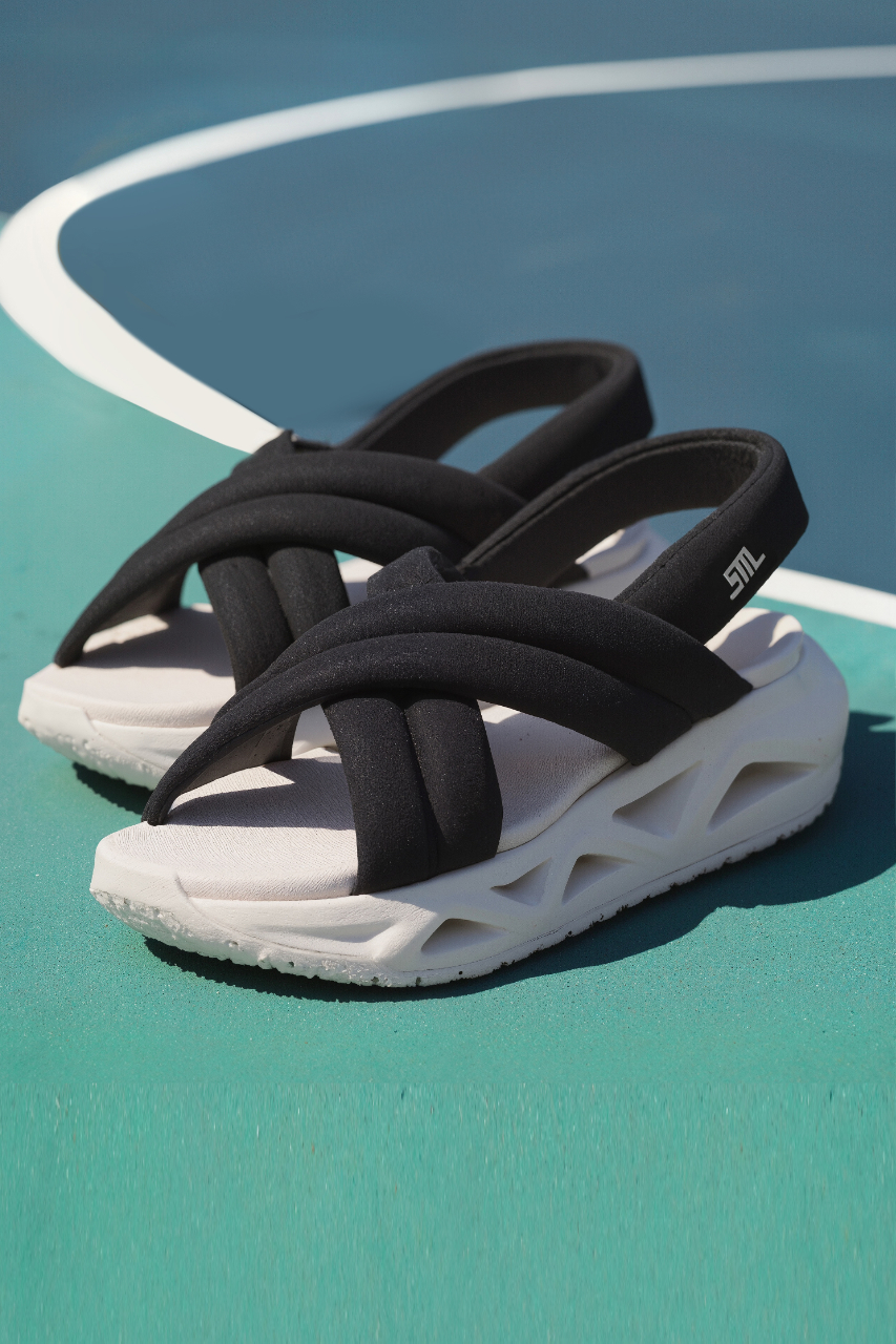 夏の足元に♪人気【STEVE MADDEN】APPA ウェッジ サンダル 夏の足元に♪人気【STEVE MADDEN】APPA ウェッジ サンダル 夏の