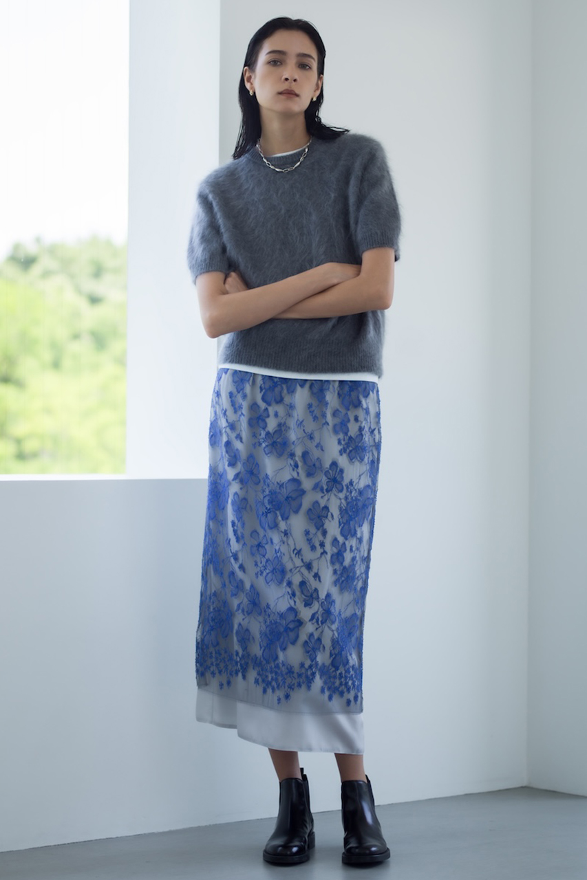 ebure タンクトップ ブルー　美品 ブルー（青）系 タンクトップ(レディース) - 海外通販のBUYMA