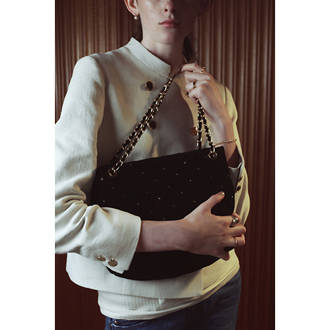 MALUS/マリュス｜【ELLE SHOP限定】ベルベットの艶めきで格上げ