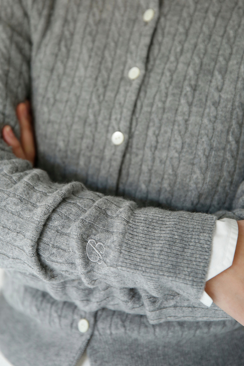 MADISONBLUE/マディソンブルー｜軽やかにまとう“カシミヤニット”｜エル