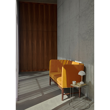 雰囲気満点のポータブルランプで、夏のくつろぎ空間を！