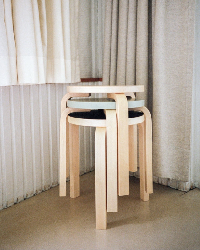 シンプルで美しい北欧デザイン。「アルテック」の家具に宿る機能美｜Artek