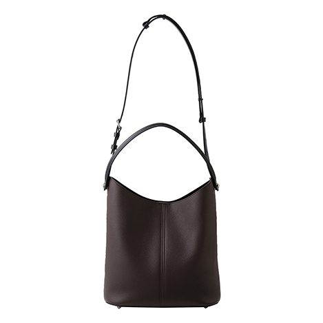 「メゾン マルジェラ」の新作バッグ‟ドレサージュ”に注目。