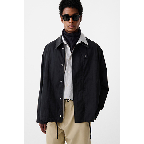 旬なスタイリングが完成する「スタジオ ニコルソン」新作アウター３選