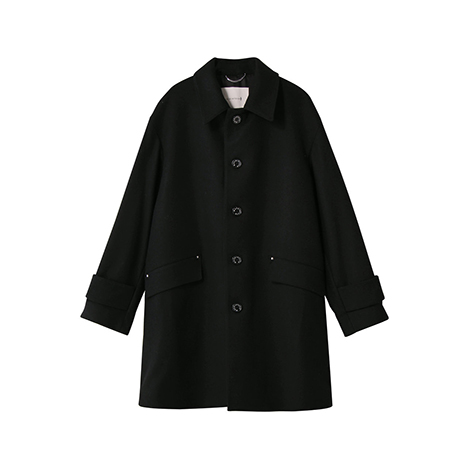 ビジネスから日常シーンまで「マッキントッシュ」のHUMBIEコート4選