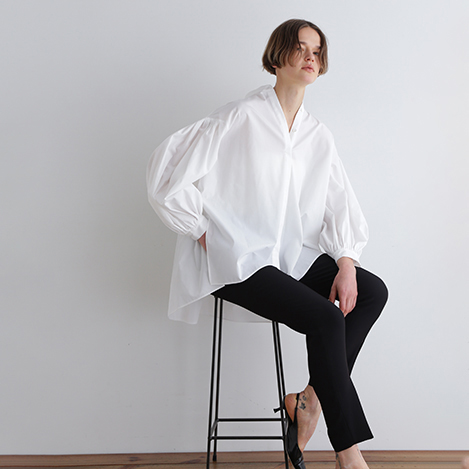 ＜ RE-STOCK ＞定番のジレとボリュームスリーブブラウスが再入荷！