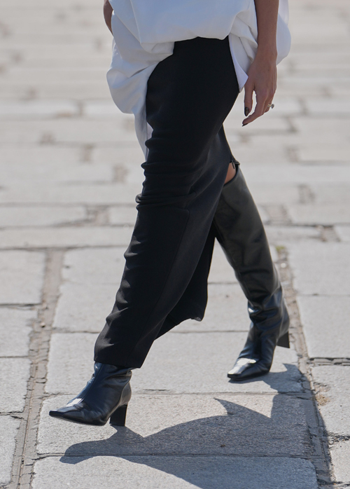 【極美品】ネブローニ ルーズフィット ロングブーツ 36.5 NEBULONI E.(ネブローニ)｜ルーズフィットロングブーツ/ブラック