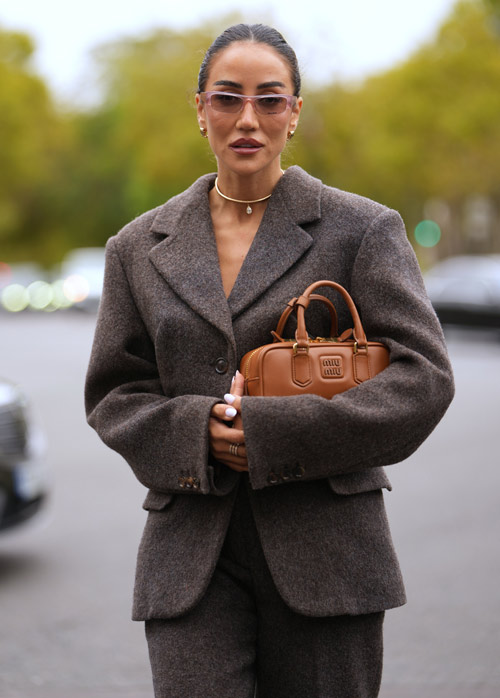 秋冬スタイルを引き立てる、大ぶりジュエリー