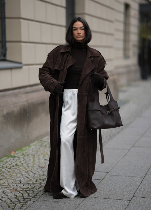 2025秋冬、差がつく【ダークブラウン】を選ぶ理由