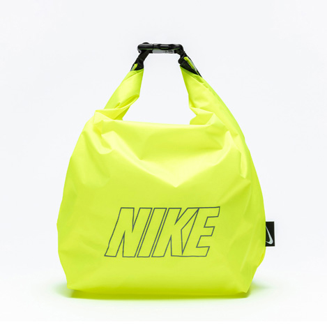 NIKEから機能的なスイムバッグが到着!