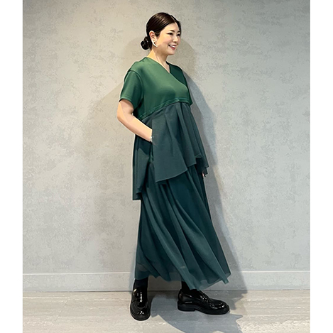 送料無料の通販 ADORE｜アドーアの通販｜ELLE SHOP (エル・ショップ)/WOMEN トップス
