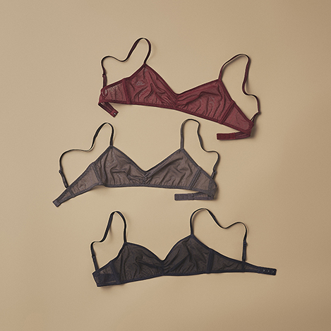 レースを纏う、贅沢な「ノンパテッドブラ」