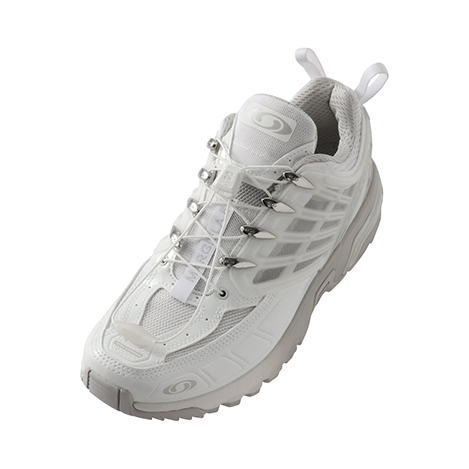 「サロモン」とのコラボレーションアイテムがローンチ