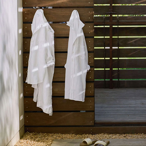 ミッドサマーから秋へのグラデーションをまとう。「フランク＆アイリーン」の新しい一着