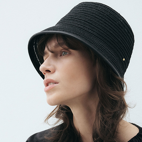 帽子とヘアバンドで夏スタイル刷新！「イリスフォーセブン」の“free wheeling”コレクション