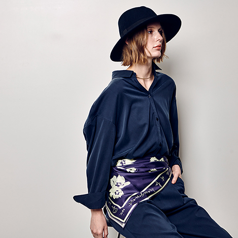 美品★allureville アルアバイル　ロゴプルオーバー　ニット 24SS セール】 ウールブークレクロップドプルオーバー （ニット