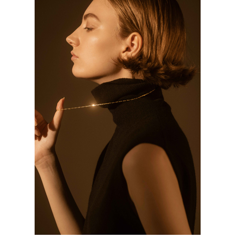 繊細なチェーンと星、月モチーフの魅惑のコンビ。「ル ボンボン」で見つけるご褒美ギフト