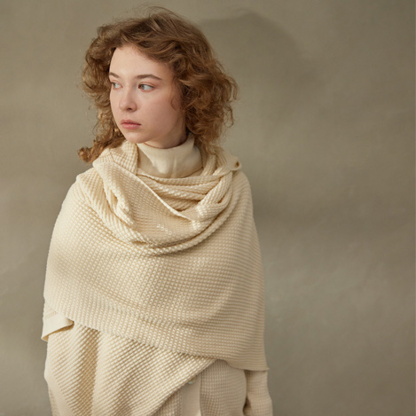 これからの季節にプラスワン 「ネテネ」のニットアイテム