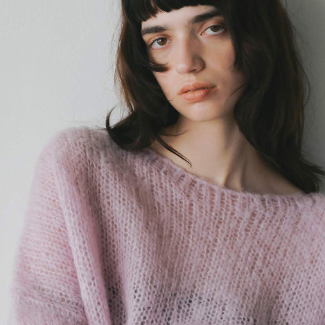 今日の気分に、ニットをひとさじ。