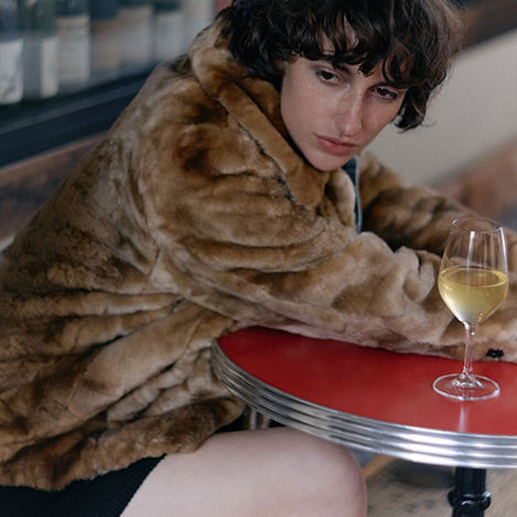 「ジェービーアタイア」のリュクスなファージャケット