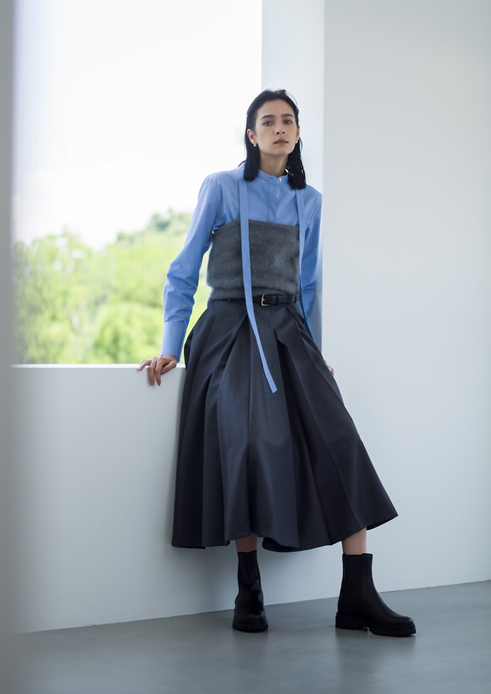 専用☆エブール　ウールサキソニー　ブラウス　ネイビー 専用☆エブール ウールサキソニー ブラウス ネイビー エブール ウール