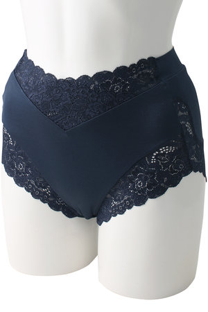 ツェルマット/ZERMATTのウエストレース カシュクール ヒップセンターギャザーショーツ Lサイズ(160100/160101)